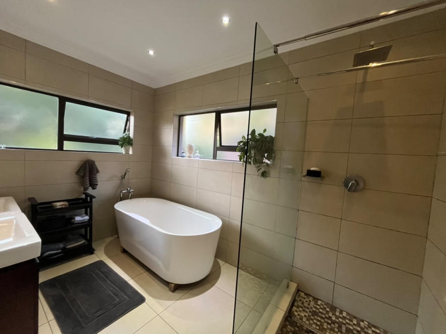 4 Bedroom Property for Sale in Protea Park North West
